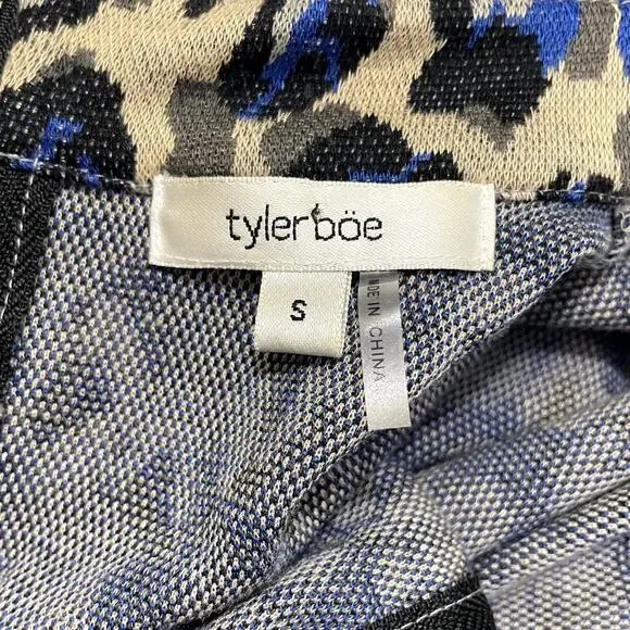 Tyler Boe Animal Print Tunic Top Long Sleeves Classic Timeless Blue Black Small - Picture 12 of 13